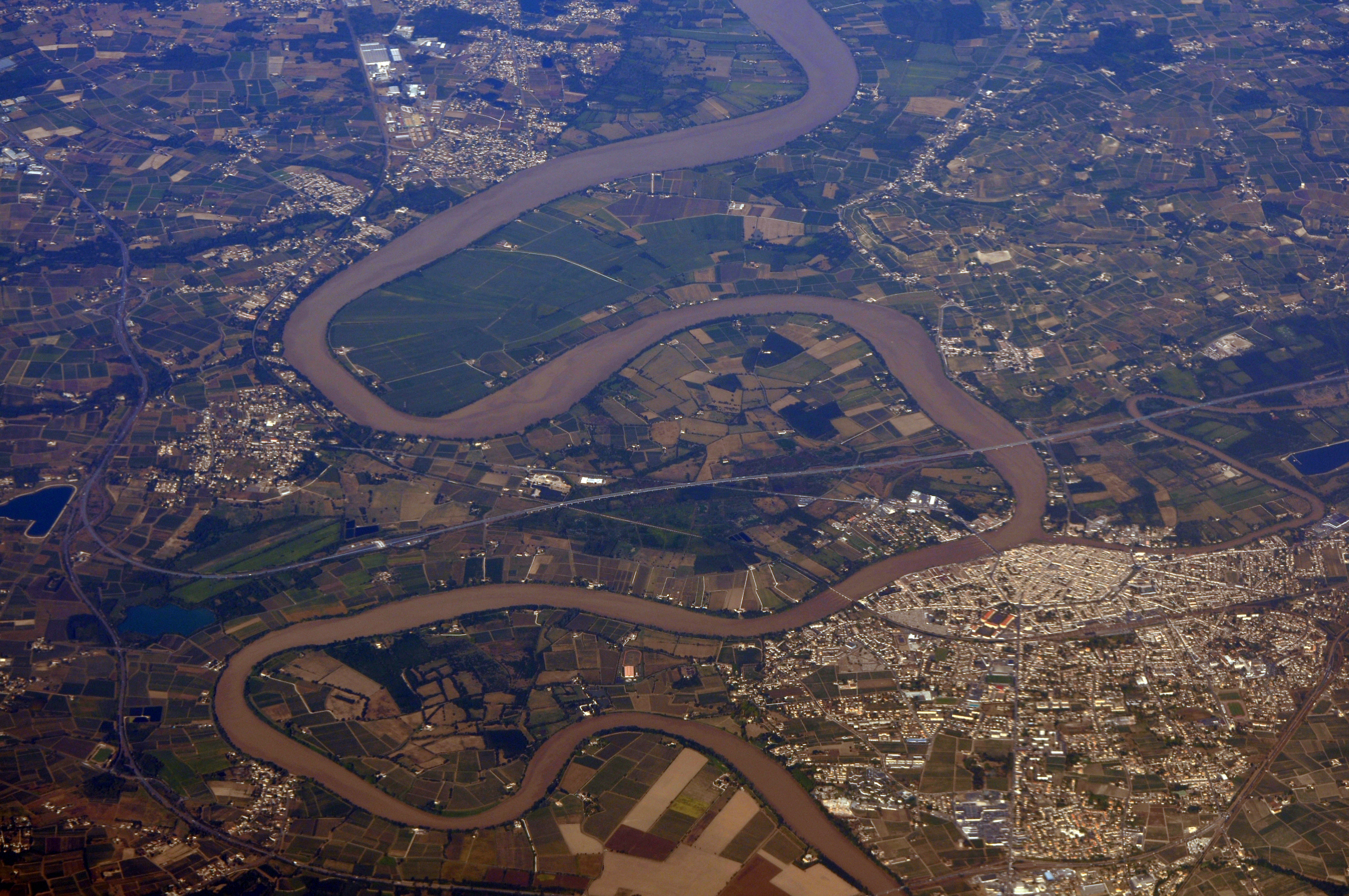 LIBOURNE From flight ORY-MAD 737 EC-LQX (7954830352)