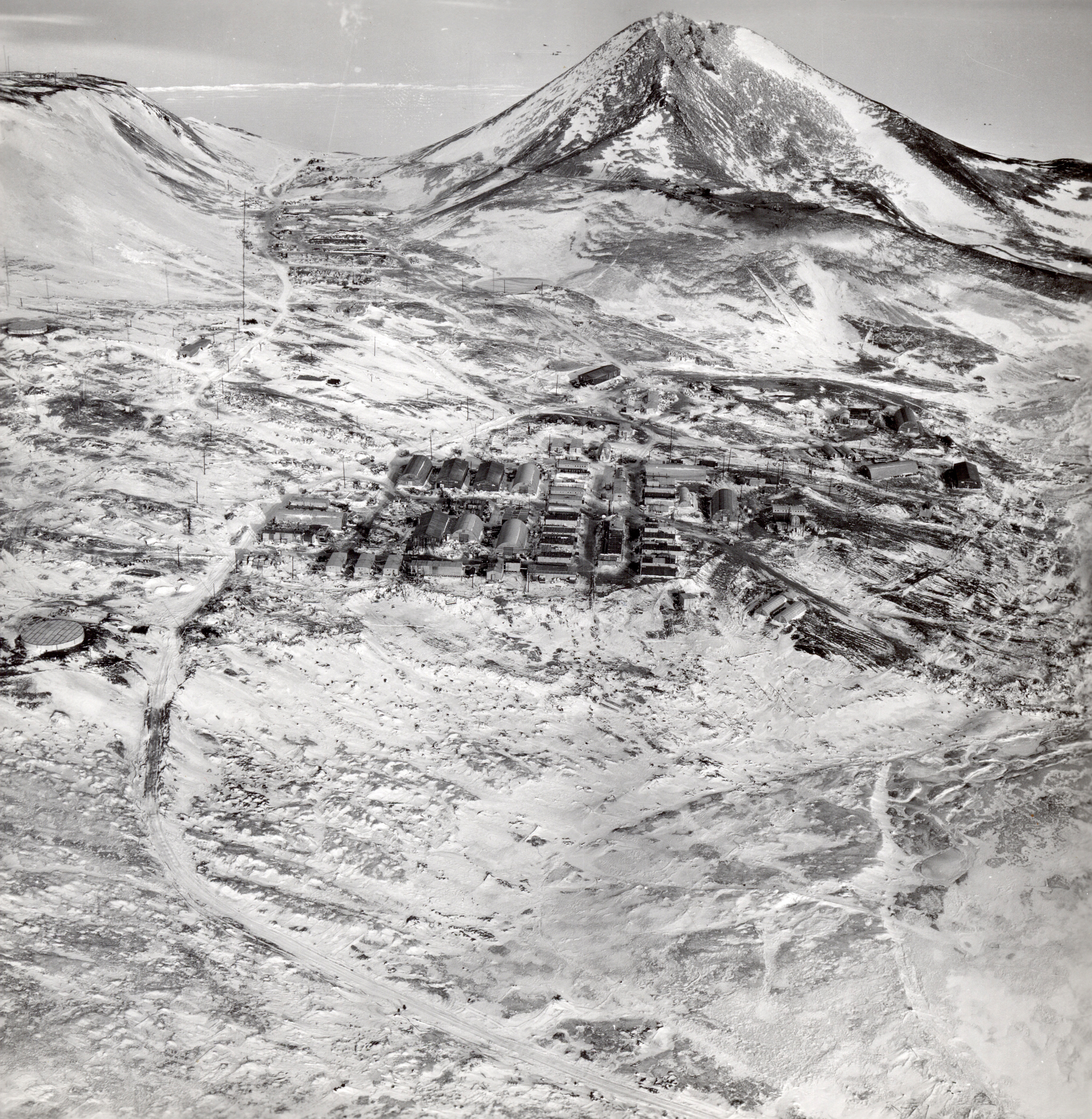 McMurdo Station, austral summer of 1960 - 1961