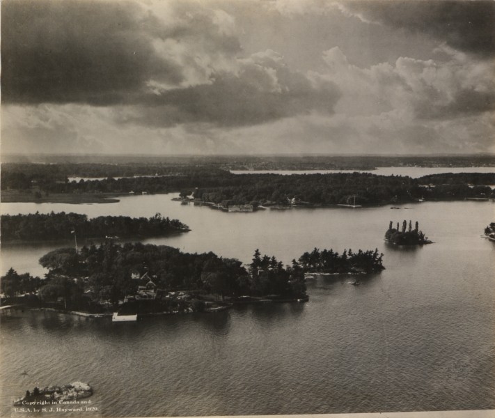 Aeroplane Picture of 1000 Islands No 1501 (HS85-10-38115)