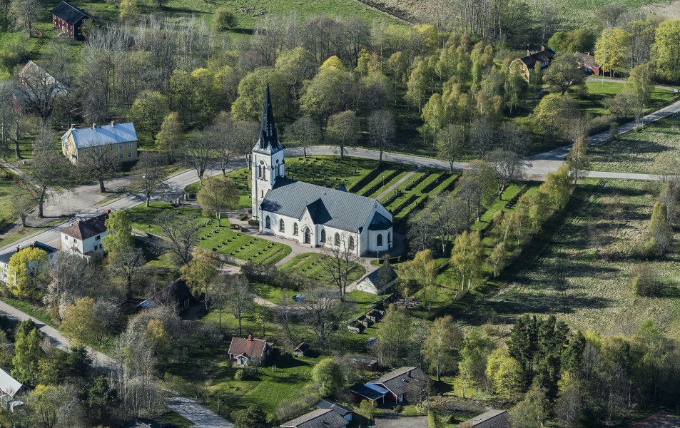 Fagerhults kyrka från luften