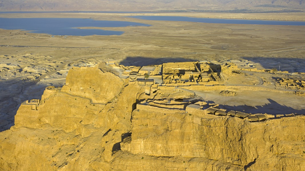 ISR-2013-Aerial-Masada-Northern Palace 02
