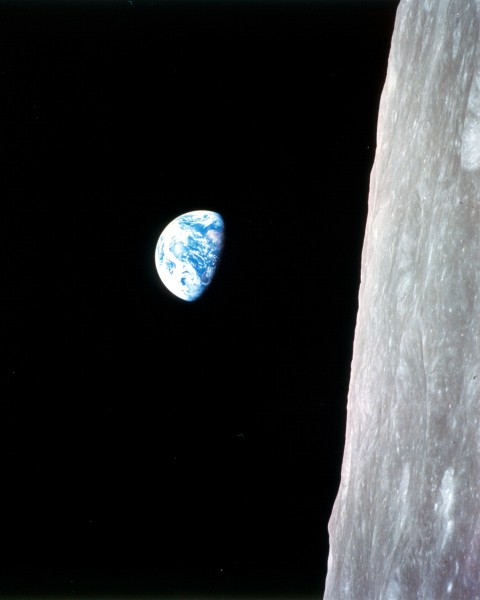 Earthrise - Apollo 8 - GPN-2001-000009