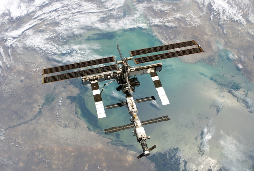 ISS Aug2005