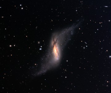 NGC660, a polar ring galaxy