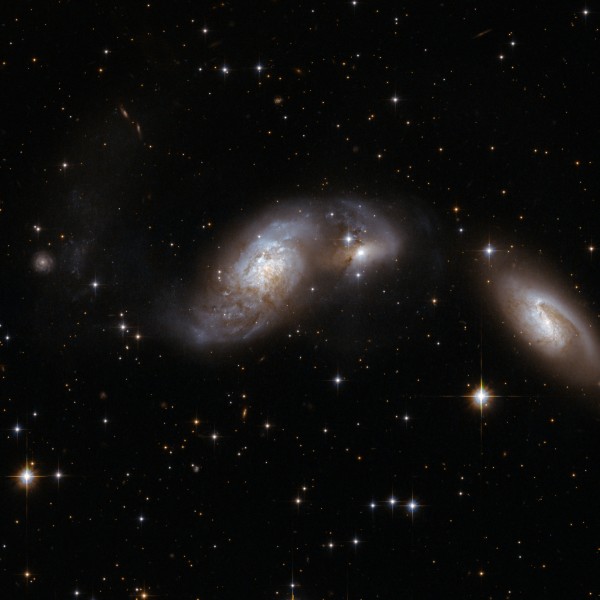 Hubble Interacting Galaxy IC 4687 (2008-04-24)