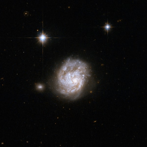 Hubble Interacting Galaxy NGC 695 (2008-04-24)