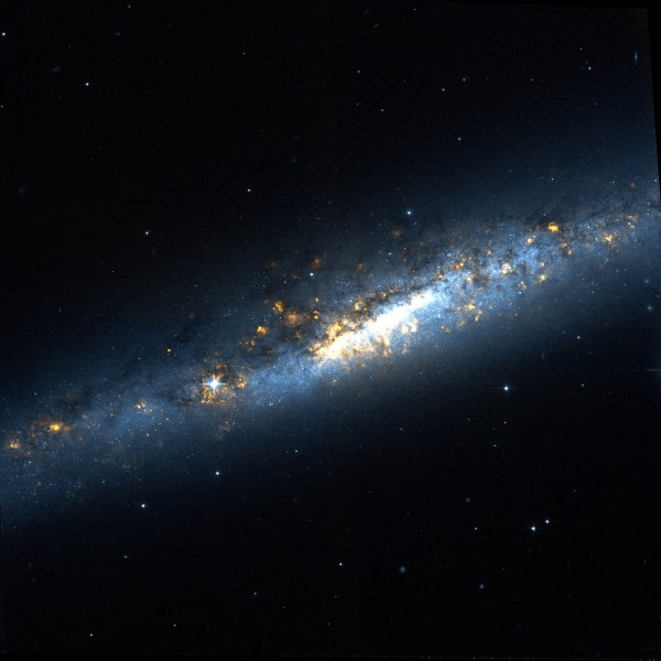 NGC 7090 Hubble WikiSky