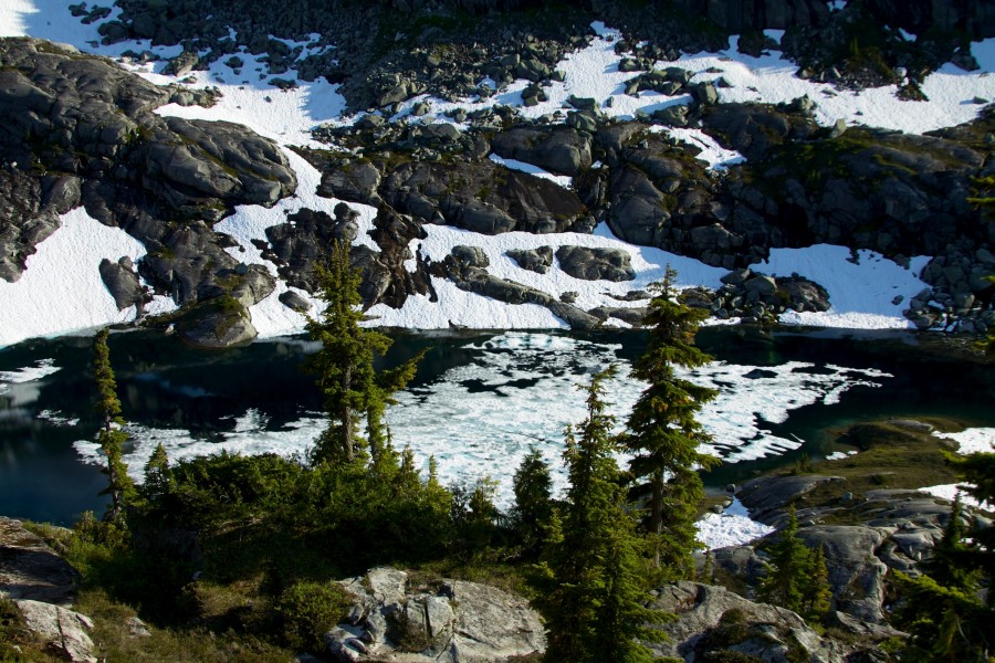 Deep, icy alpine lakes (6443851169)