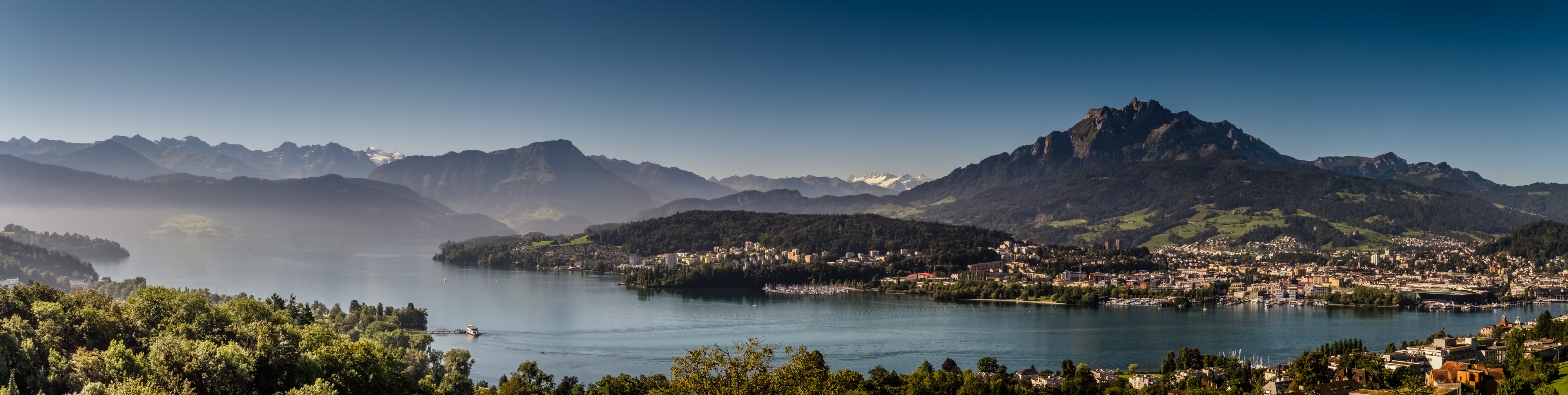 Lucerne Pilatus Lake panoramic 1180662