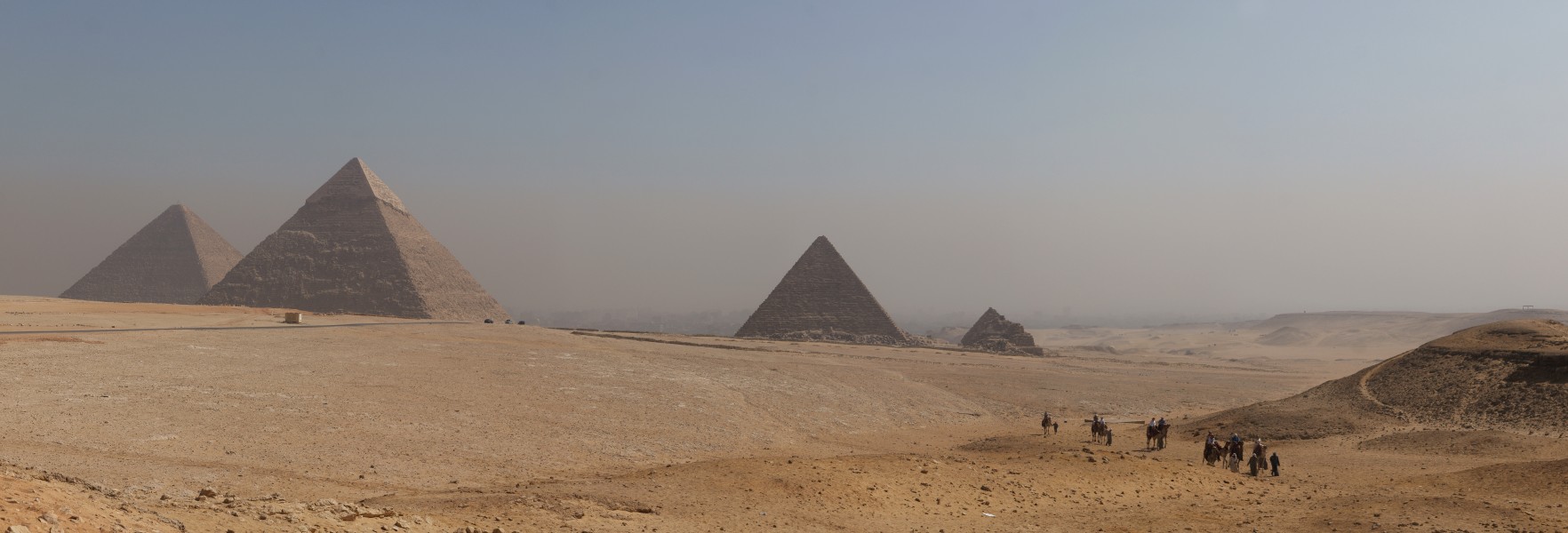 All pyramids of Giza panorama 2