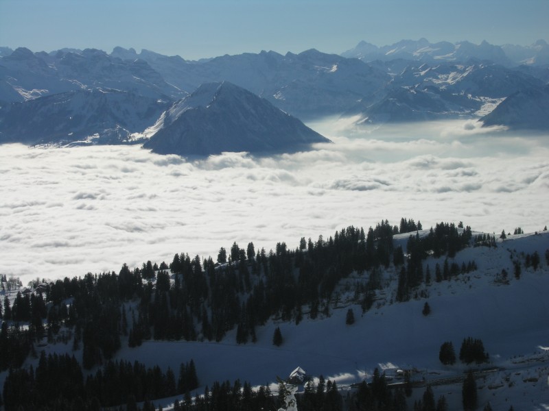 Clouds over Luzern lake