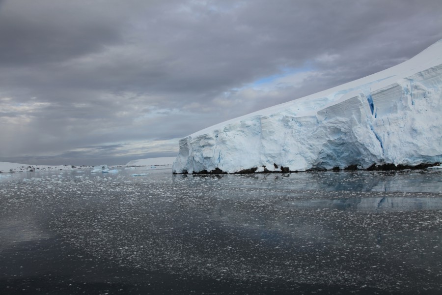 Lemaire Channel, Antarctica (6054265683)