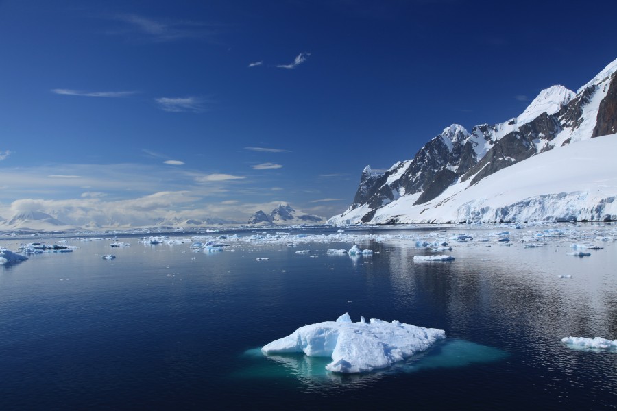 Lemaire Channel, Antarctica (6062199029)