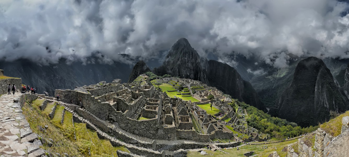 P1150143 Pano4 - Machu Picchu