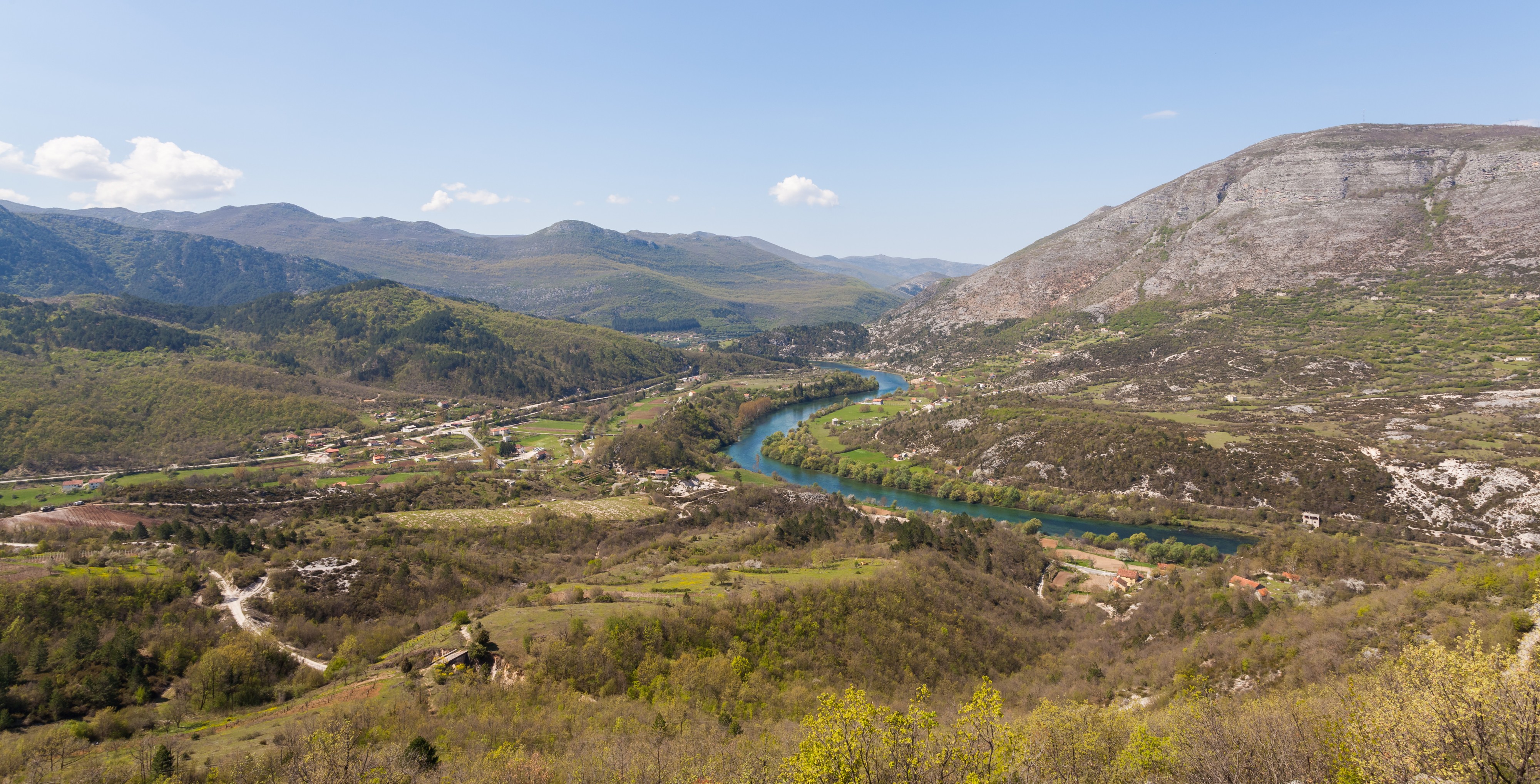 Gornji Orahovac, Bosnia y Herzegovina, 2014-04-14, DD 08
