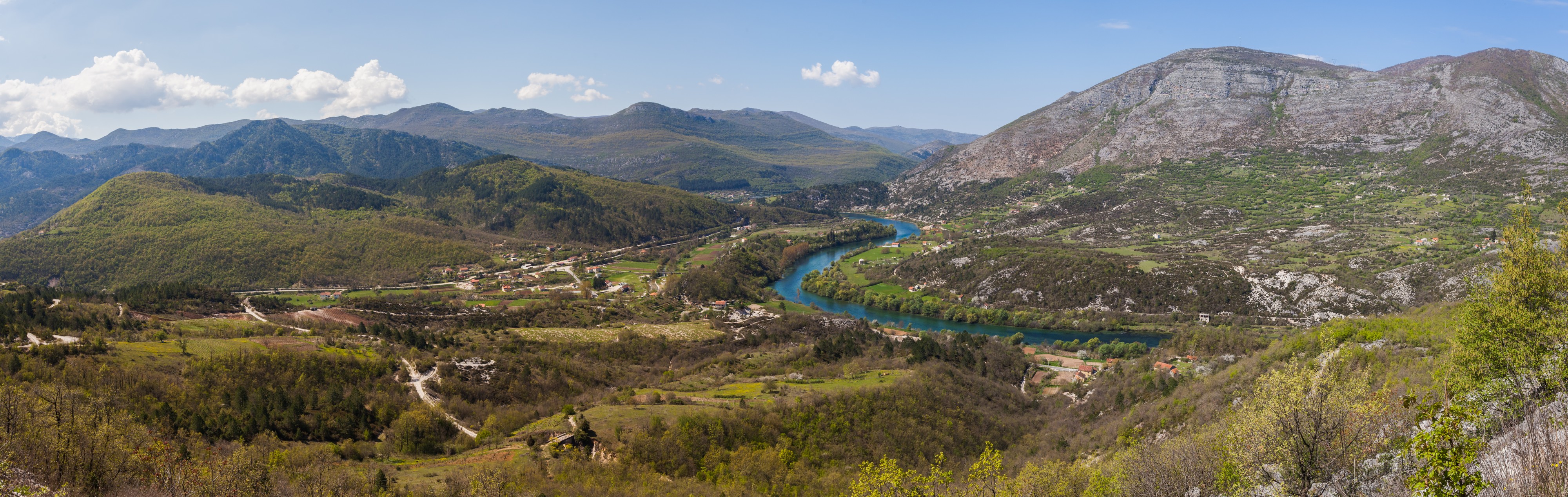 Gornji Orahovac, Bosnia y Herzegovina, 2014-04-14, DD 10-13 PAN