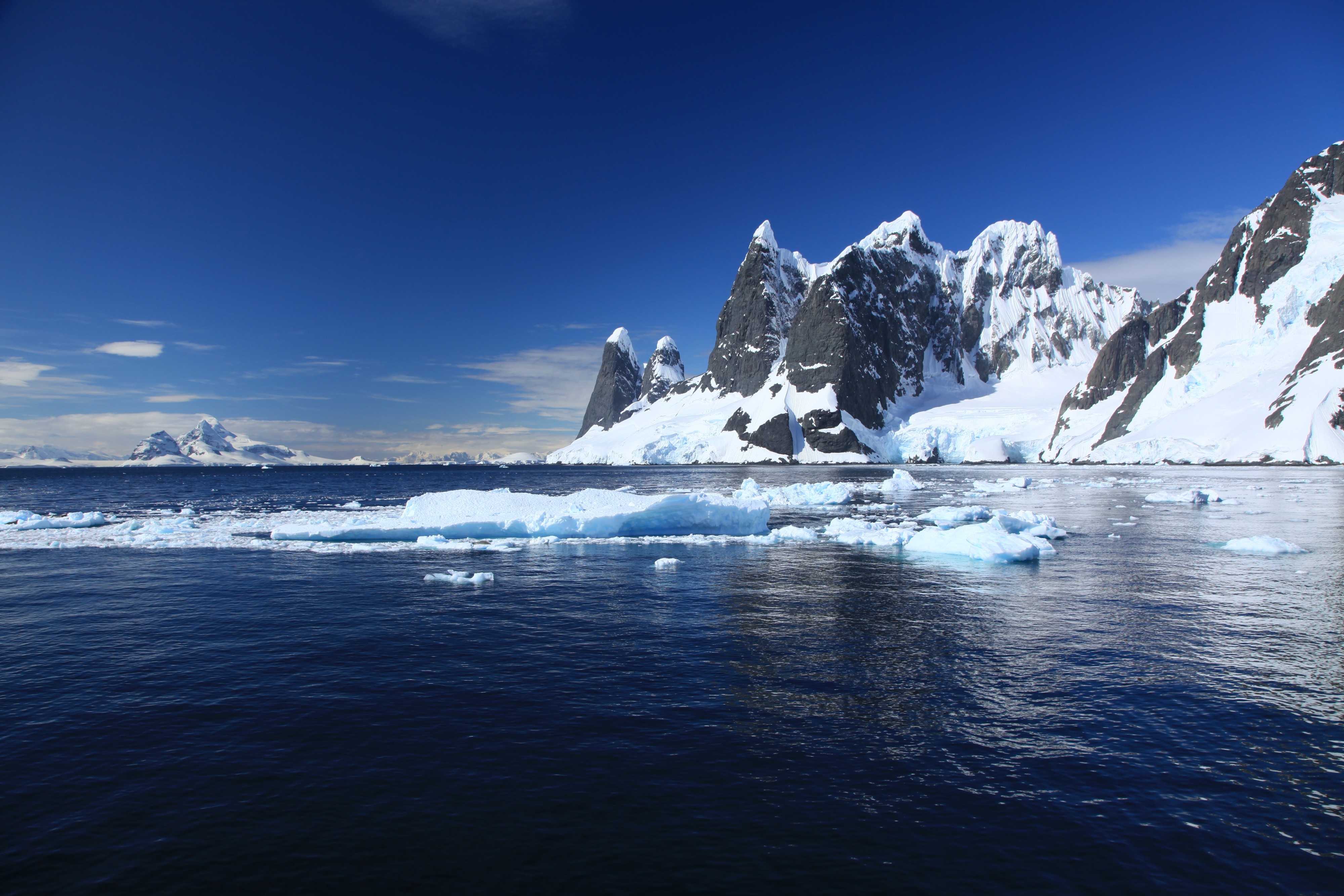Lemaire Channel, Antarctica (6062879610)