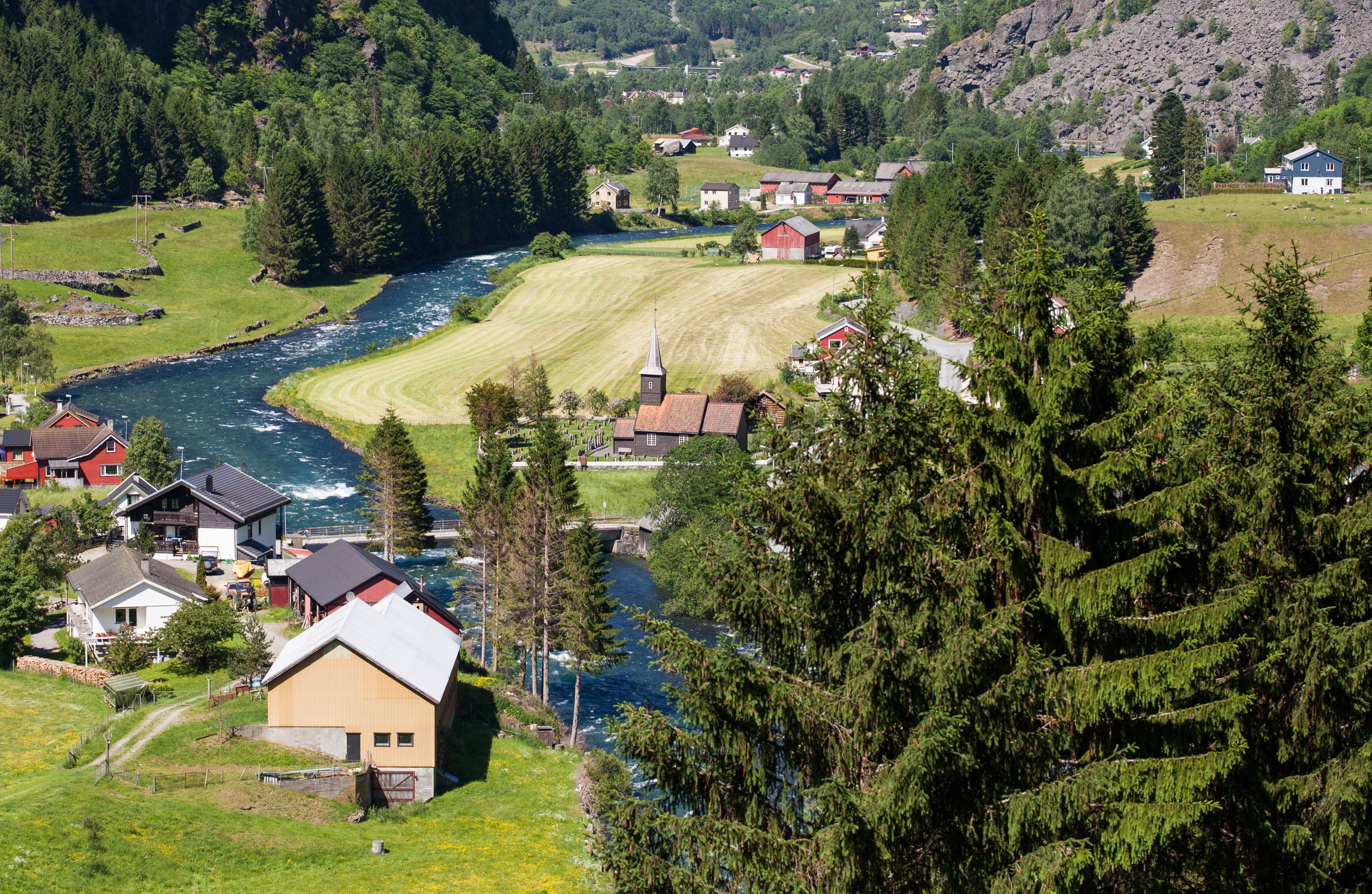 nearing Flåm, Norway, June 2014, picture 55