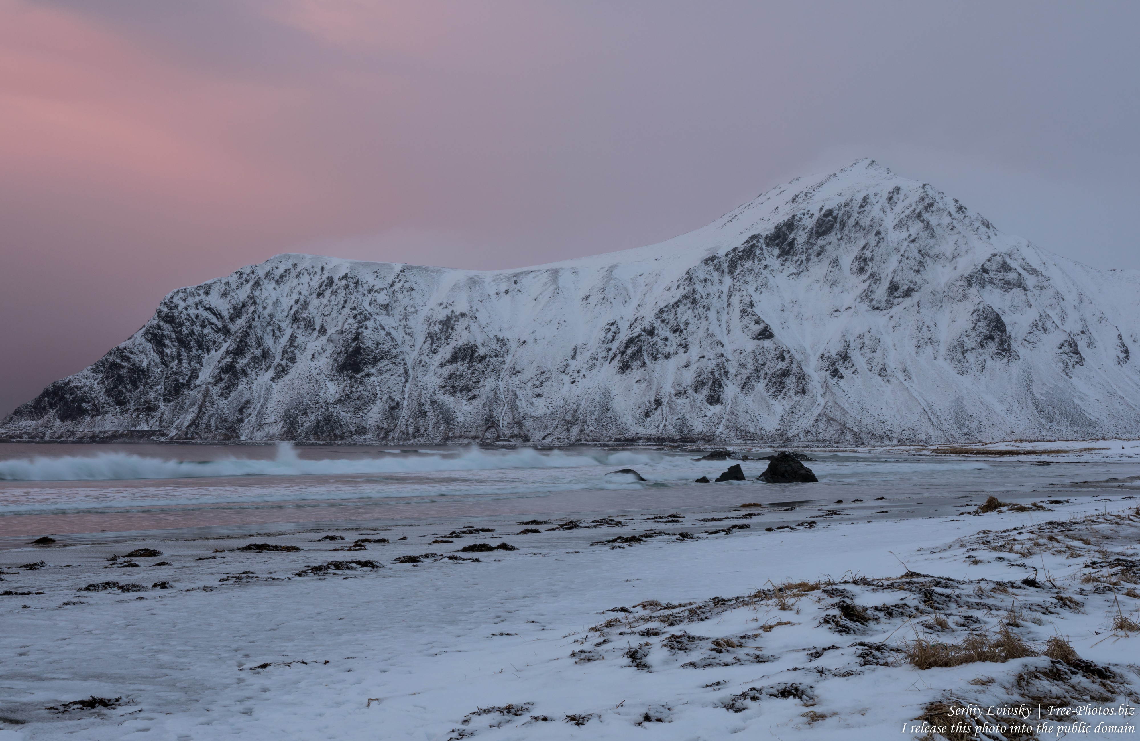 Skagsanden beach, Norway, photographed in February 2020 by Serhiy Lvivsky, picture 1