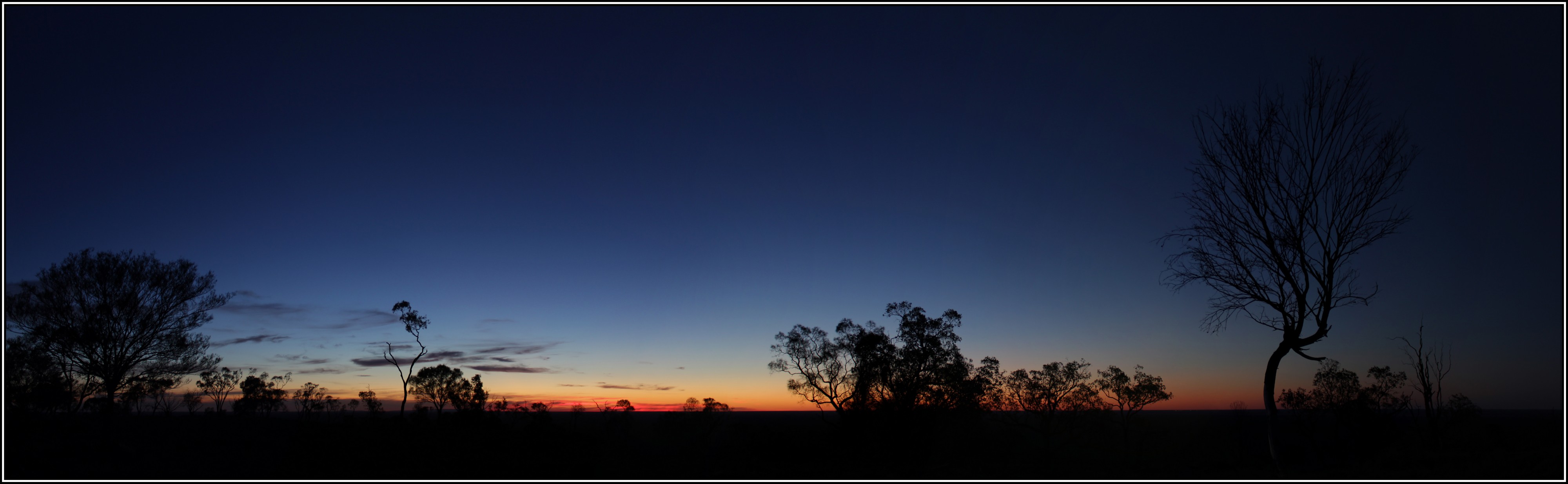 Sunset from Mount Oxley, Bourke, NSW, Dec 2013 - Mt Oxley sunset. Peter Neaum. - panoramio