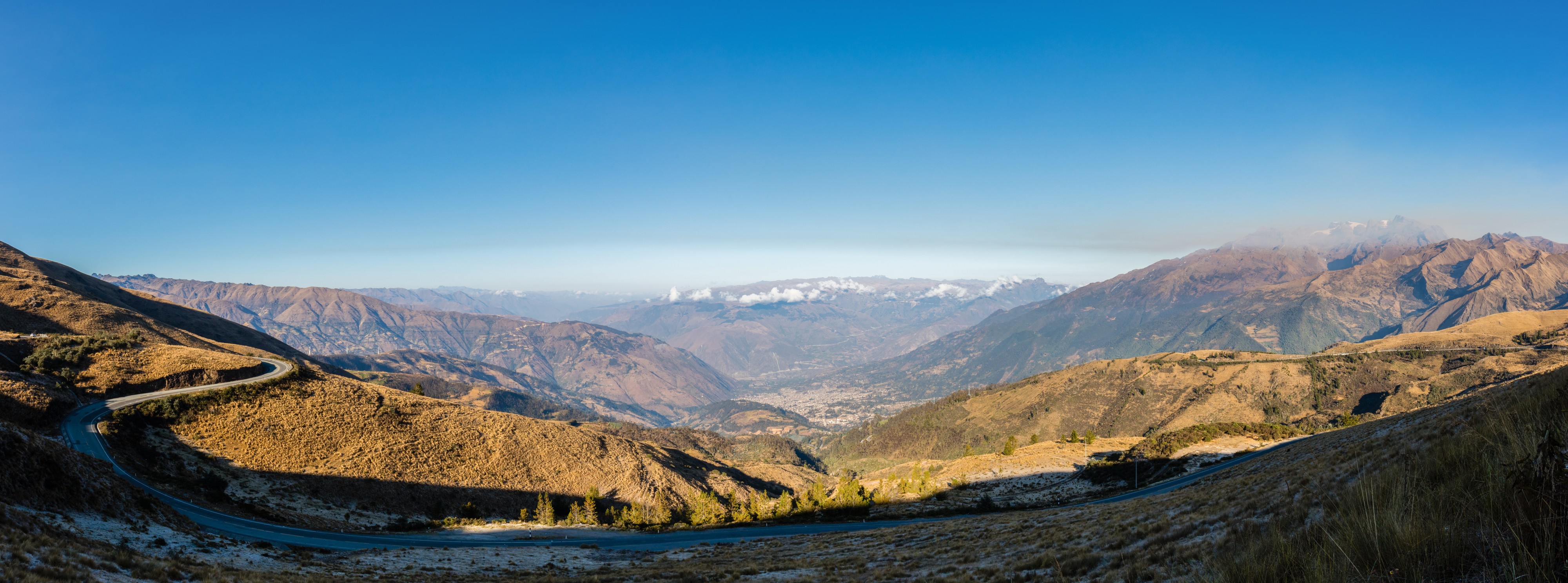 Vista de los Andes, Abancay, Perú, 2015-07-30, DD 69-71 PAN