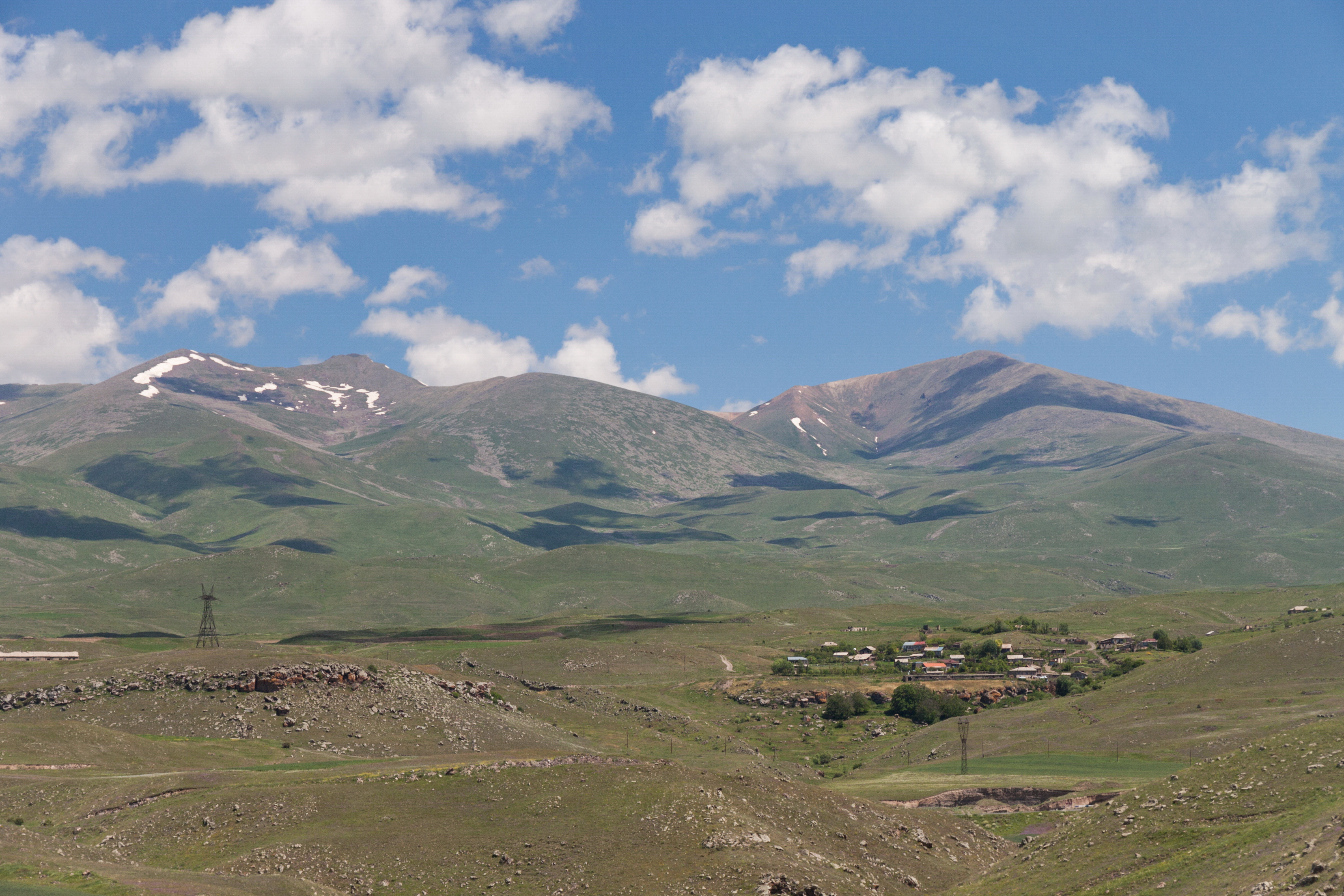 2014 Prowincja Sjunik, Zorac Karer, Widok na okoliczne wzgórza i góry (22)