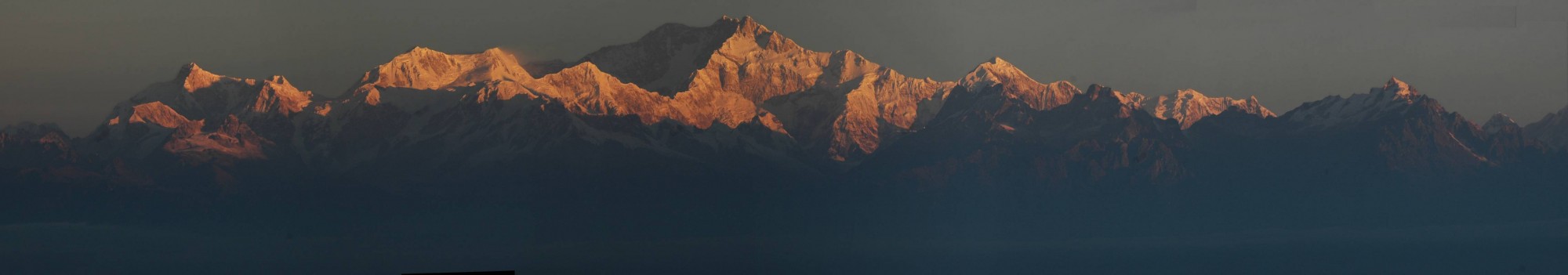 Panorama Kangchenjunga from Darjeeling