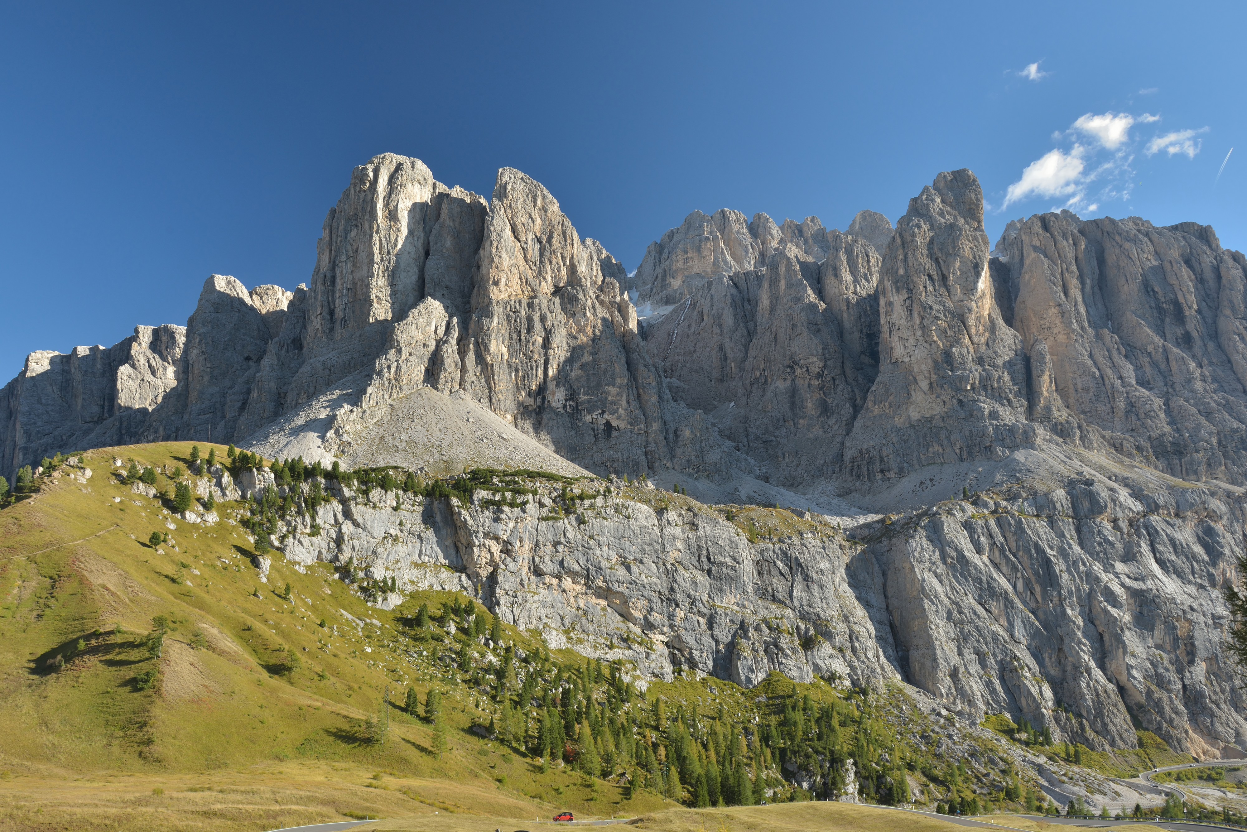 Frea pass Sas dla Luesa Val Culea Schiefer Tod Gherdëina Dolomites