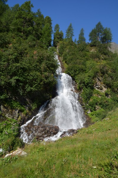 Löbbenbach Wasserfall 02