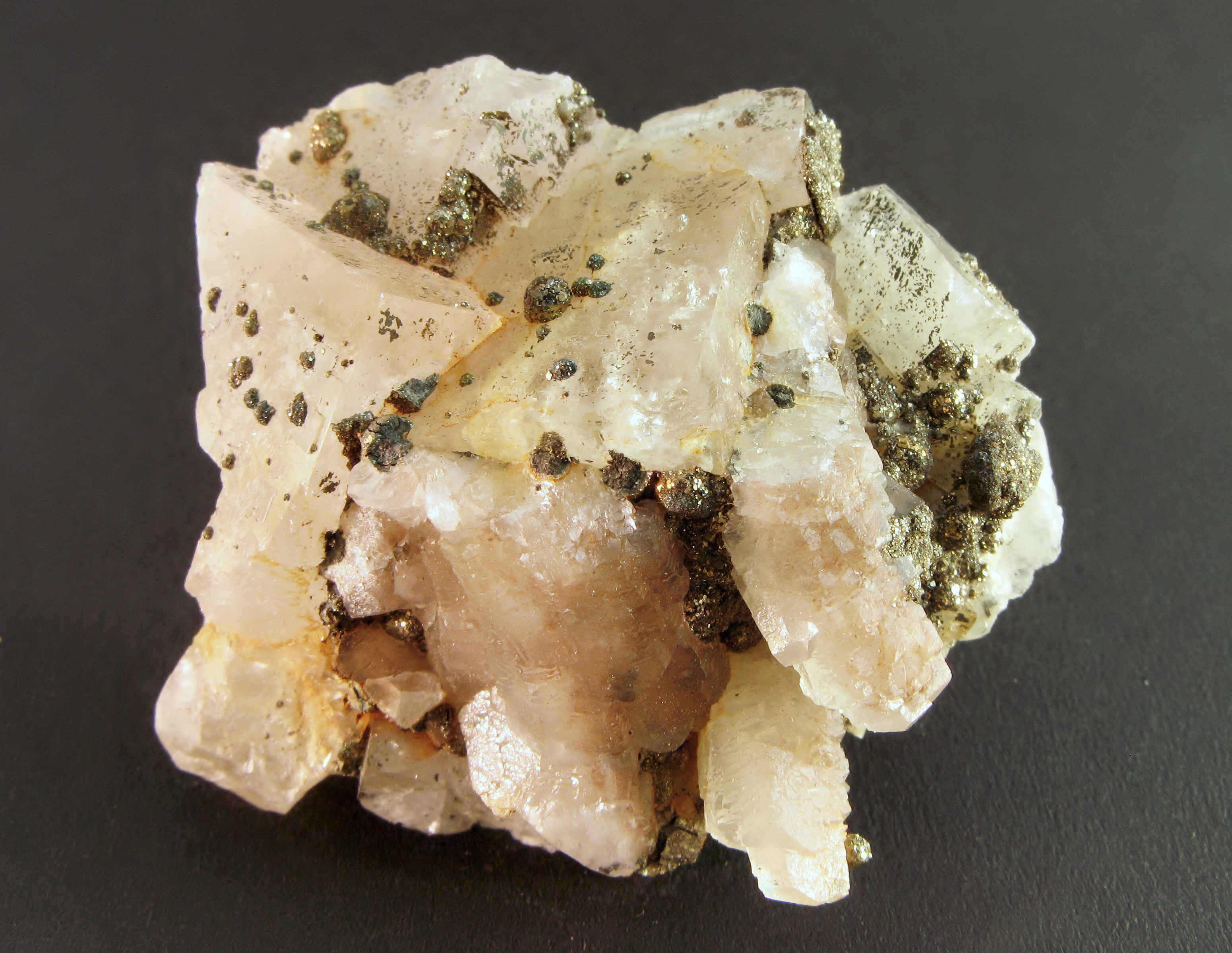 Fluorit mit Pyrit - Marokko