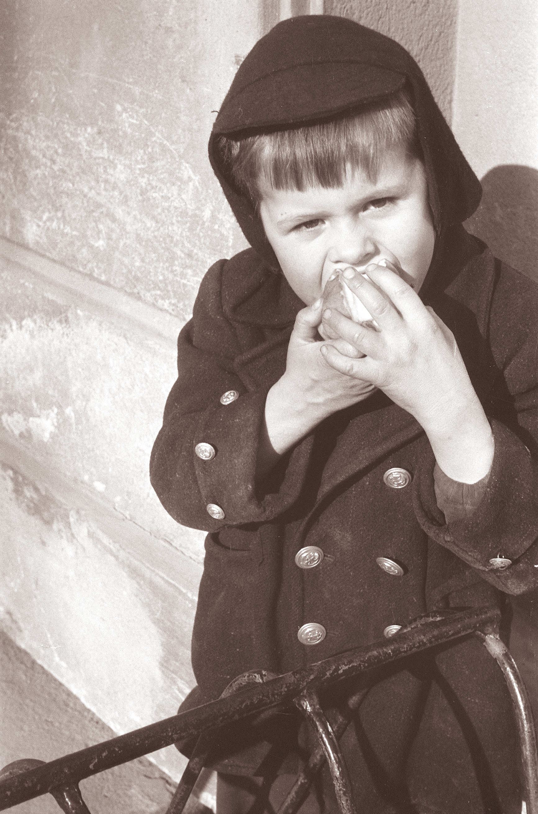 Otrok z jabolkom 1961