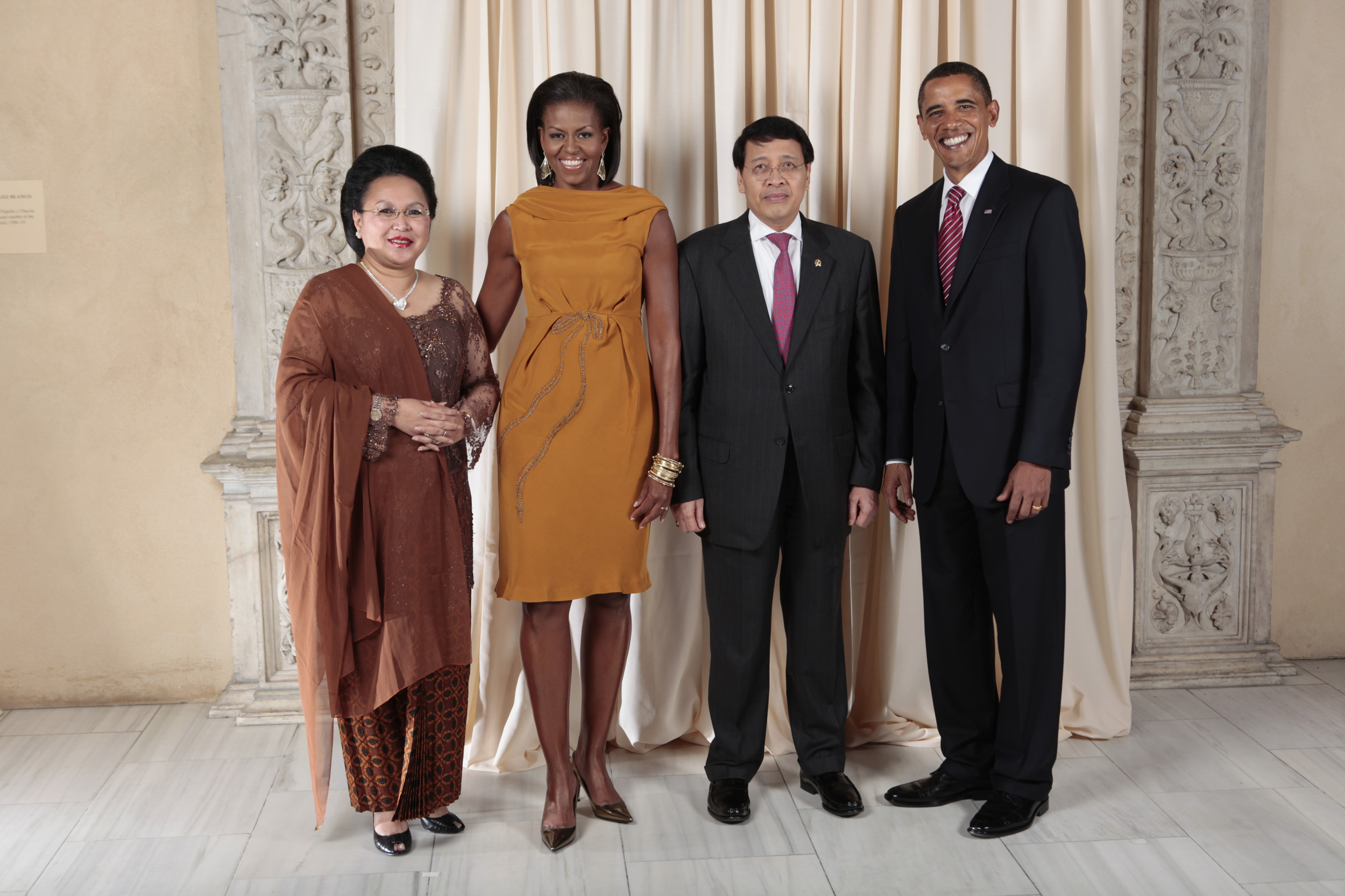 N Hassan Wirajuda with Obamas