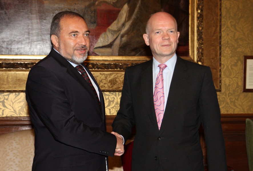 UK Foreign Secretary William Hague meeting Avigdor Liberman, Israeli Deputy Prime Minister and Minister of Foreign Affairs in London, 24 January 2011. (5383662371)