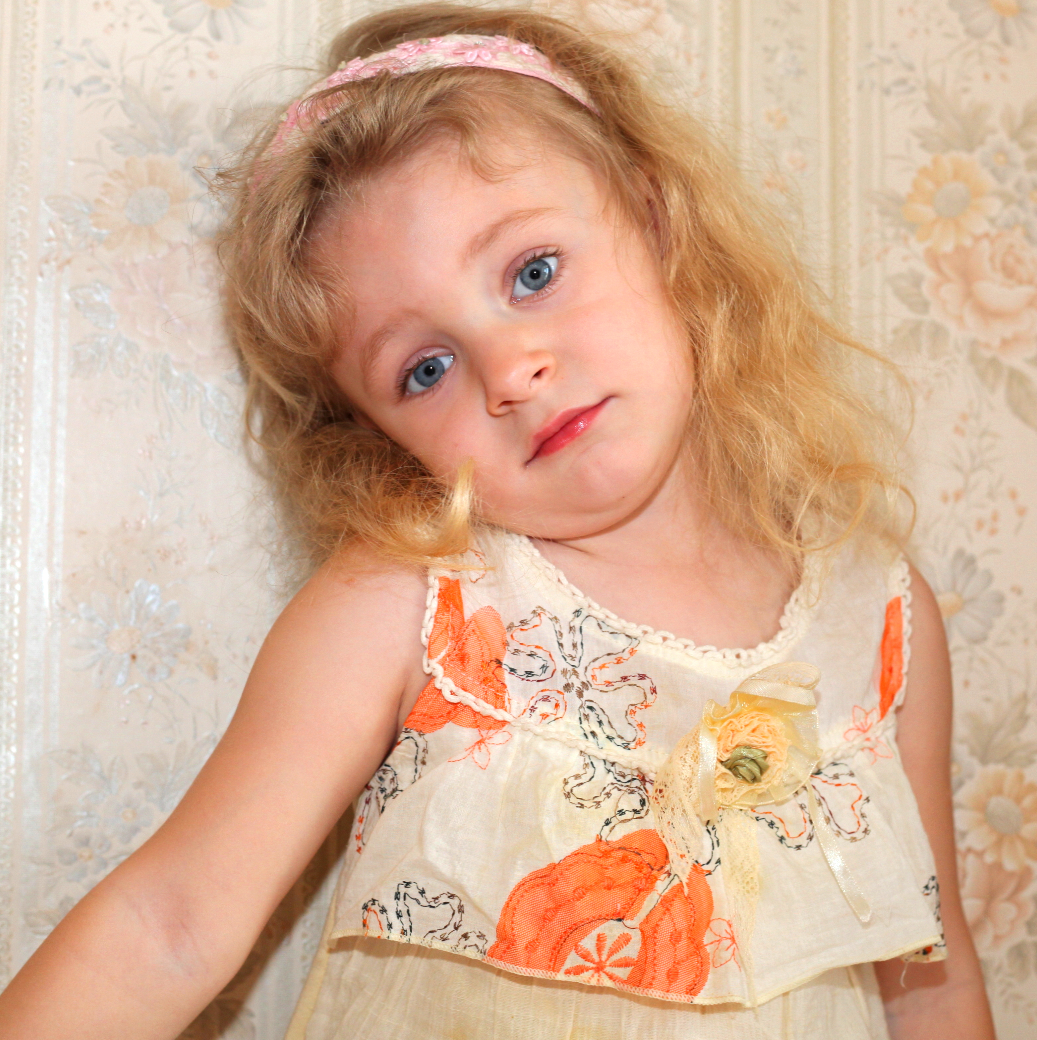 a sweet blond child girl photographed in May 2013, picture 26
