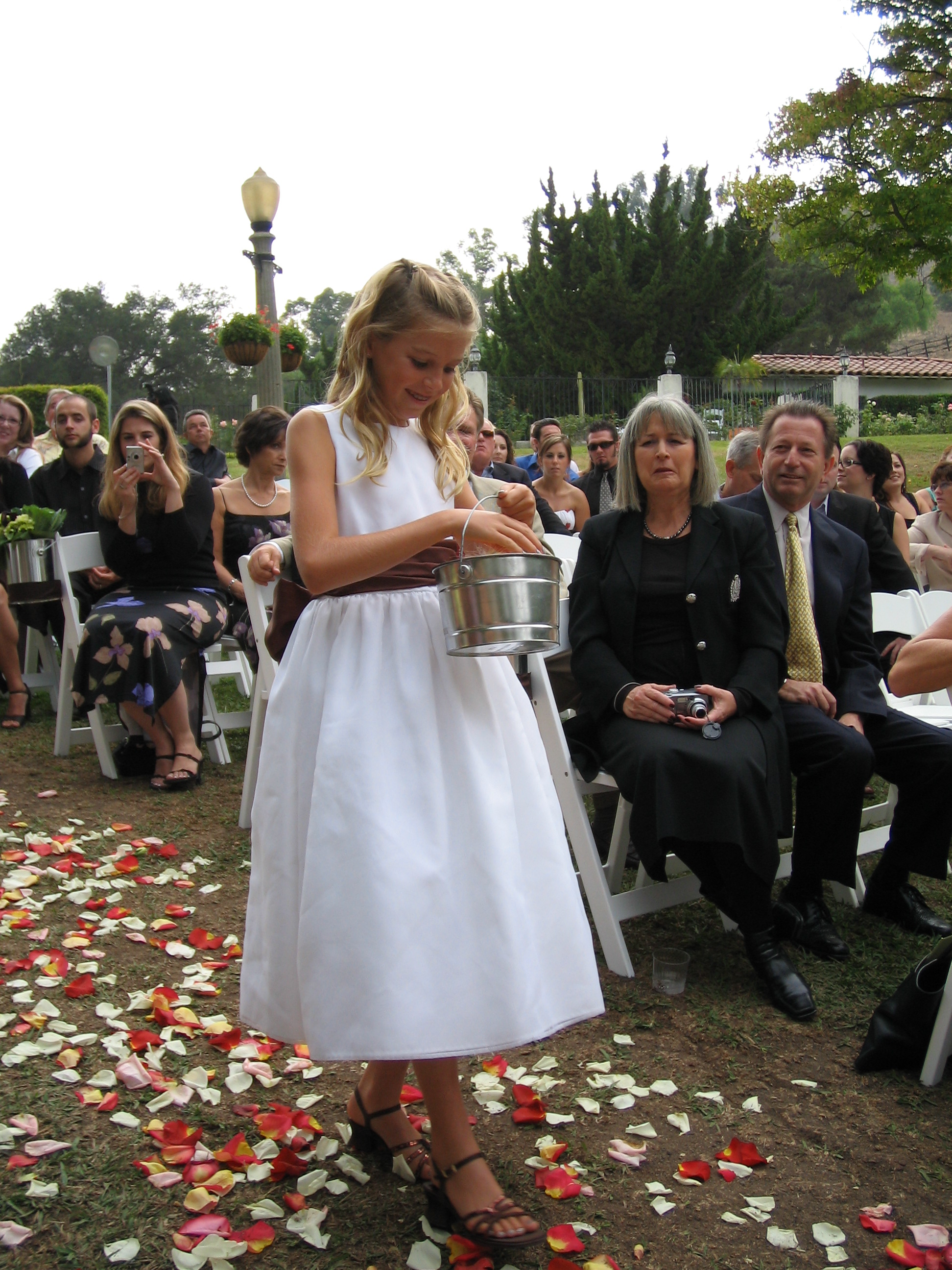 Flower girl (wedding)