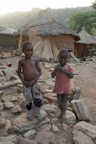 Enfants à Tanéka-Béri