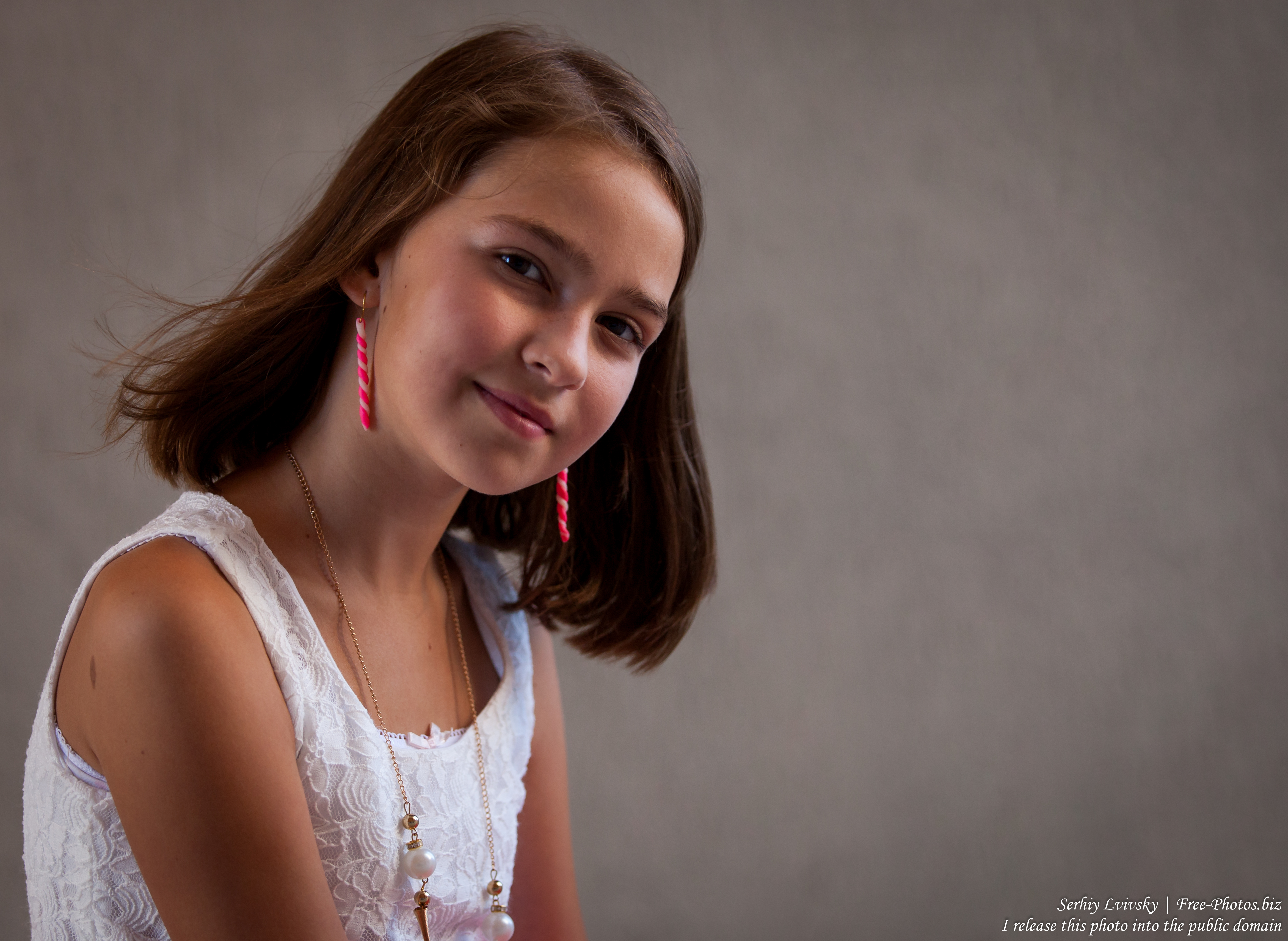 a 12-year-old girl photographed in July 2015 by Serhiy Lvivsky, picture 6