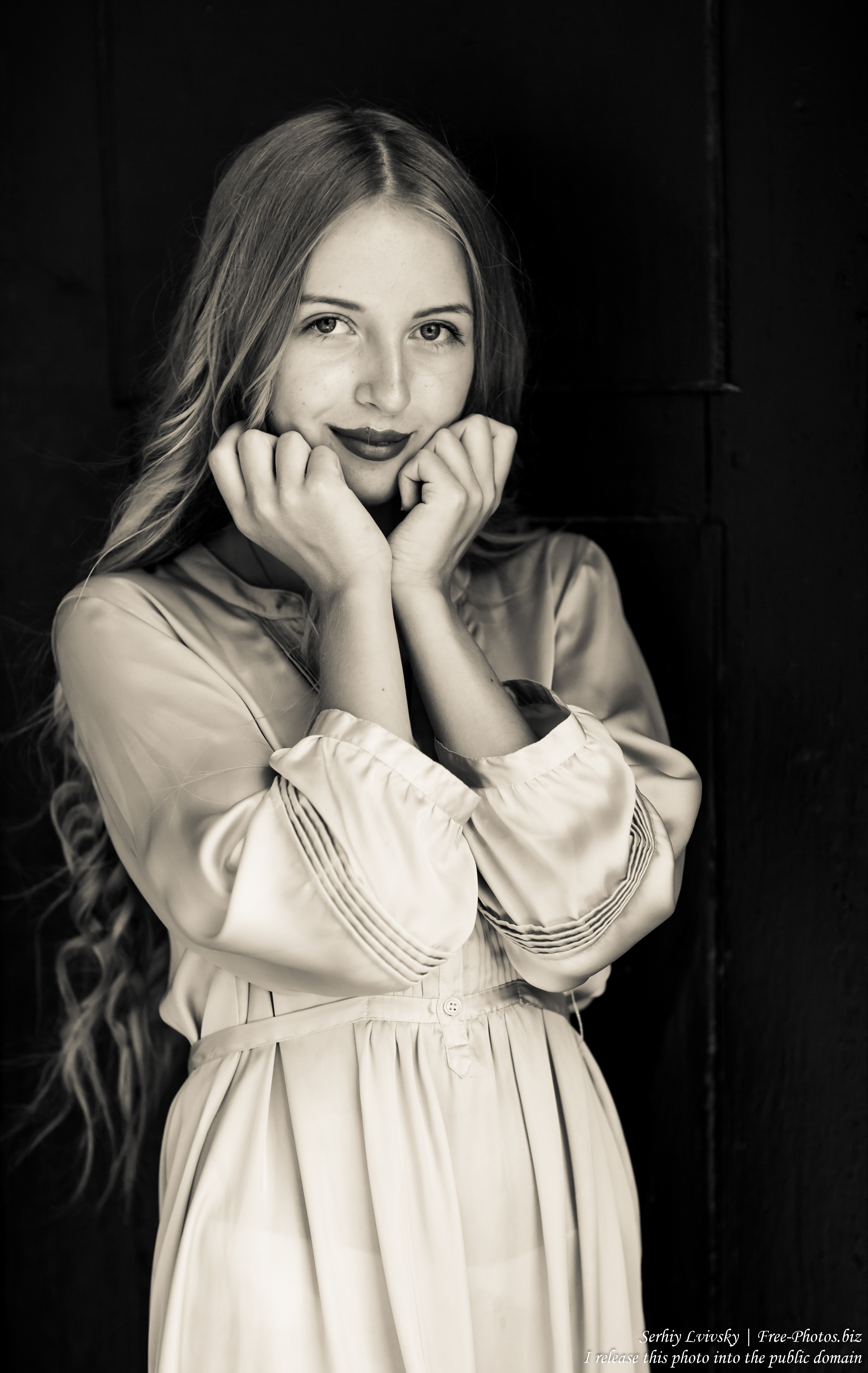Ania - a 14-year-old natural blonde girl photographed by Serhiy Lvivsky in August 2017, picture 18