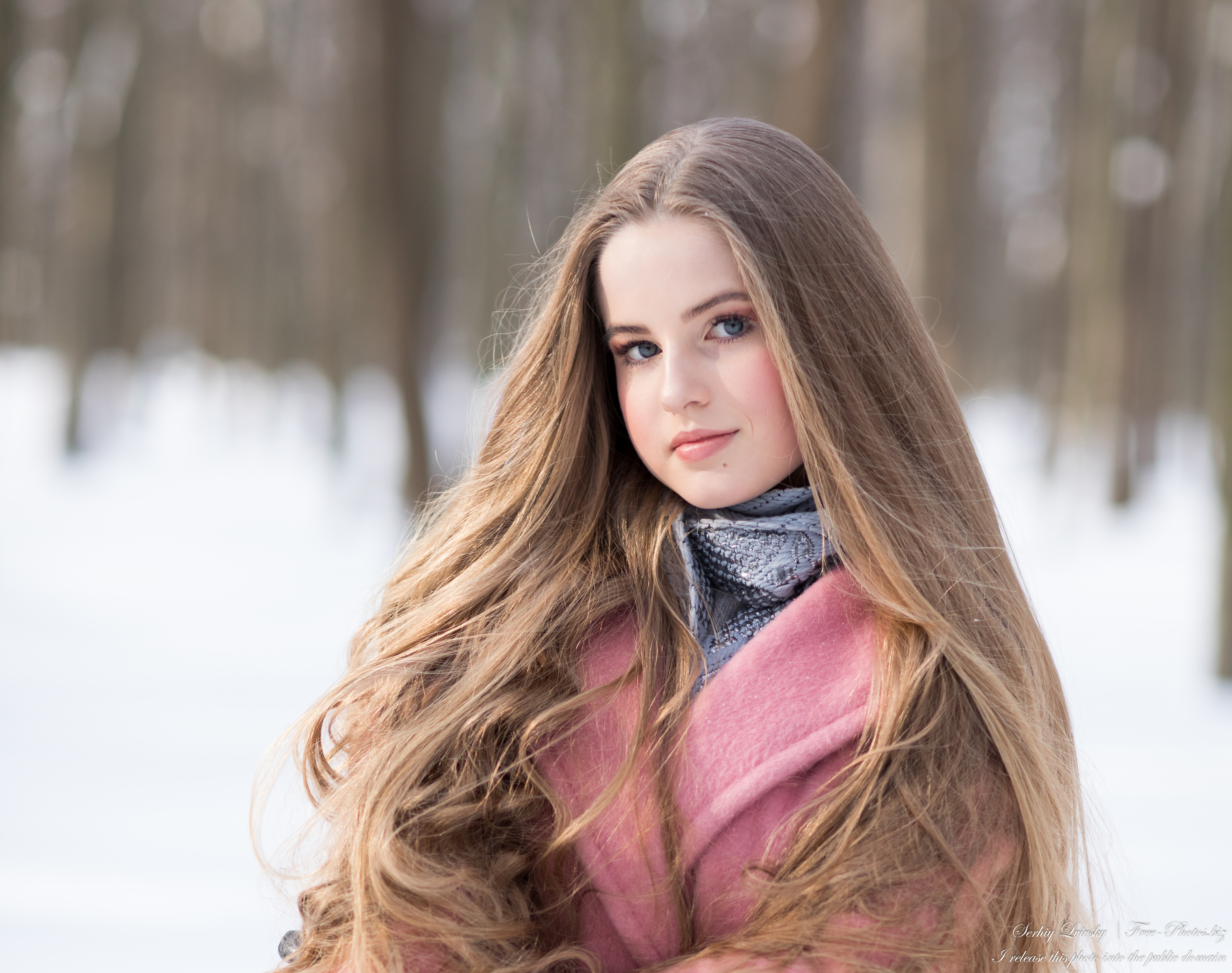 Diana - an 18-year-old natural blonde girl photographed in February 2021 by Serhiy Lvivsky, picture 25