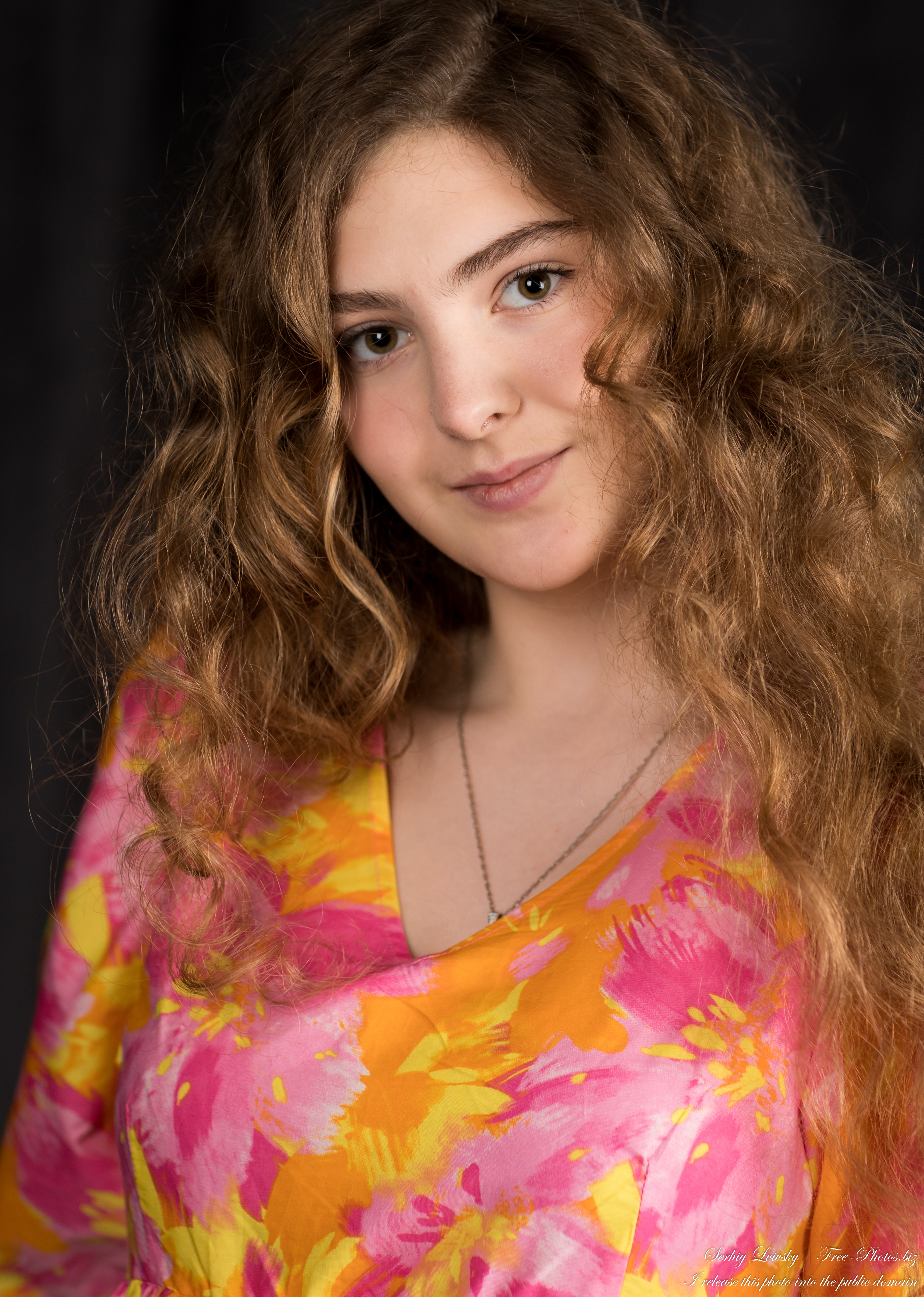 Kornelia - a 15-year-old girl with natural curly hair photographed in April 2023 by Serhiy Lvivsky, picture 9