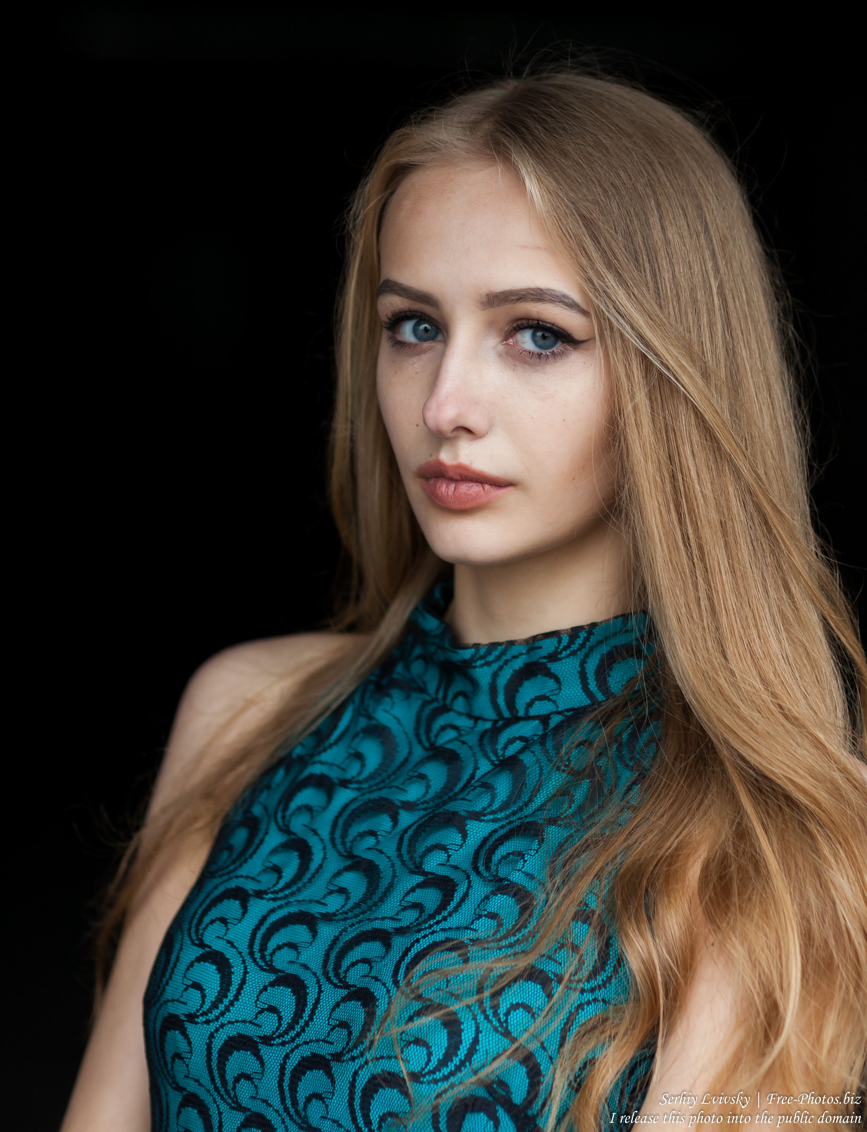 Lila - a 15-year-old natural blonde girl photographed in May 2017 by Serhiy Lvivsky, picture 19