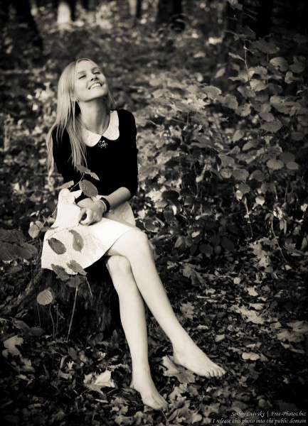 a 15-year-old blond girl photographed in October 2015 by Serhiy Lvivsky, picture 12