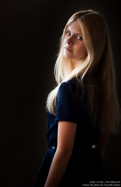 a preteen natural blond girl photographed in August 2016 by Serhiy Lvivsky, picture 6