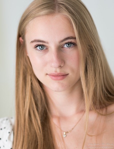 Alina - a 16-year-old natural blonde girl photographed in July 2023 by Serhiy Lvivsky, picture 6