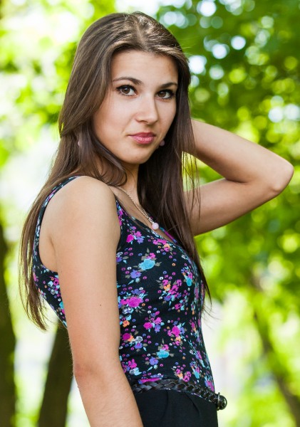an amazingly beautiful Roman-Catholic girl photographed in May 2014, picture 22/25