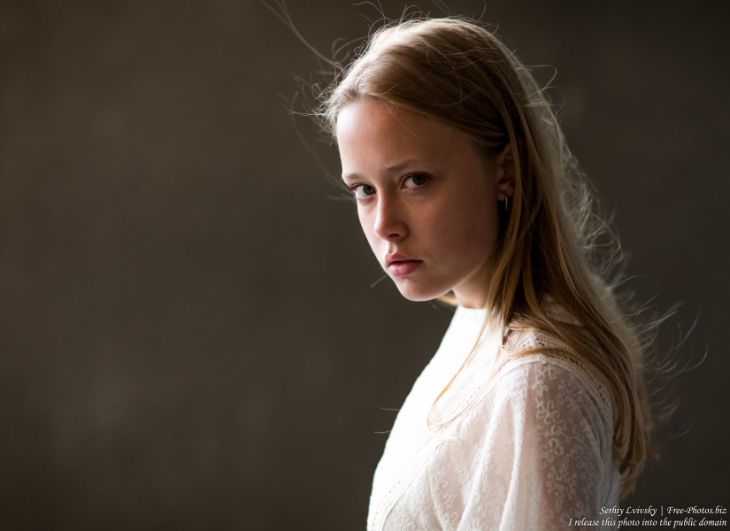 Ania - an 18-year-old natural blonde girl photographed in July 2019 by Serhiy Lvivsky, picture 15