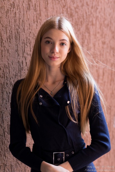 Anna - an 18-year-old girl photographed in October 2020 by Serhiy Lvivsky, picture 21