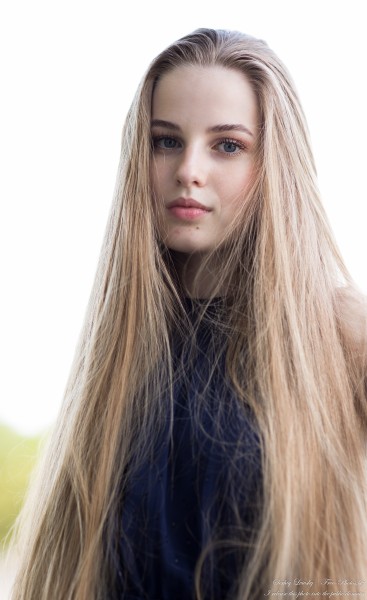 Diana - a 20-year-old girl with natural blonde long hair photographed in May 2023 by Serhiy Lvivsky, picture 1