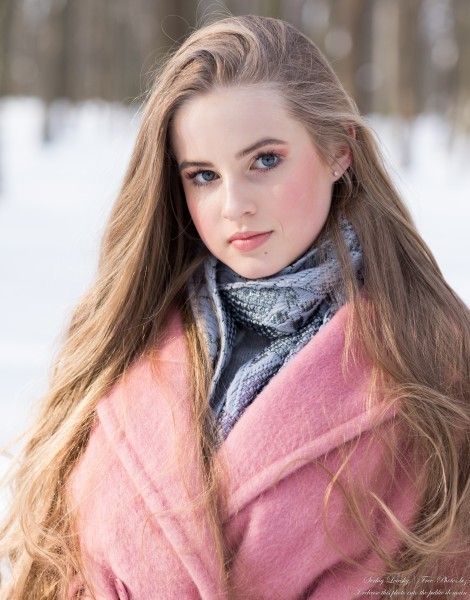 Diana - an 18-year-old natural blonde girl photographed in February 2021 by Serhiy Lvivsky, picture 26