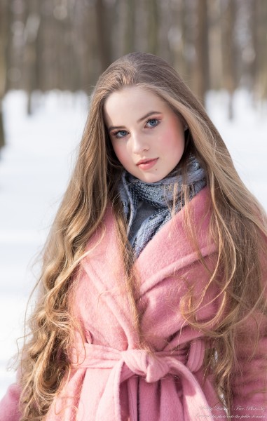 Diana - an 18-year-old natural blonde girl photographed in February 2021 by Serhiy Lvivsky, picture 29